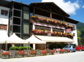 Отель Albergo Bellavista, Кастелло-Молина Ди Фиемме